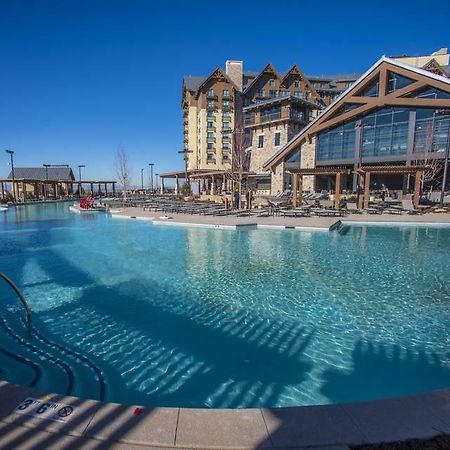 Gaylord Rockies Resort & Convention Center Aurora Exterior foto