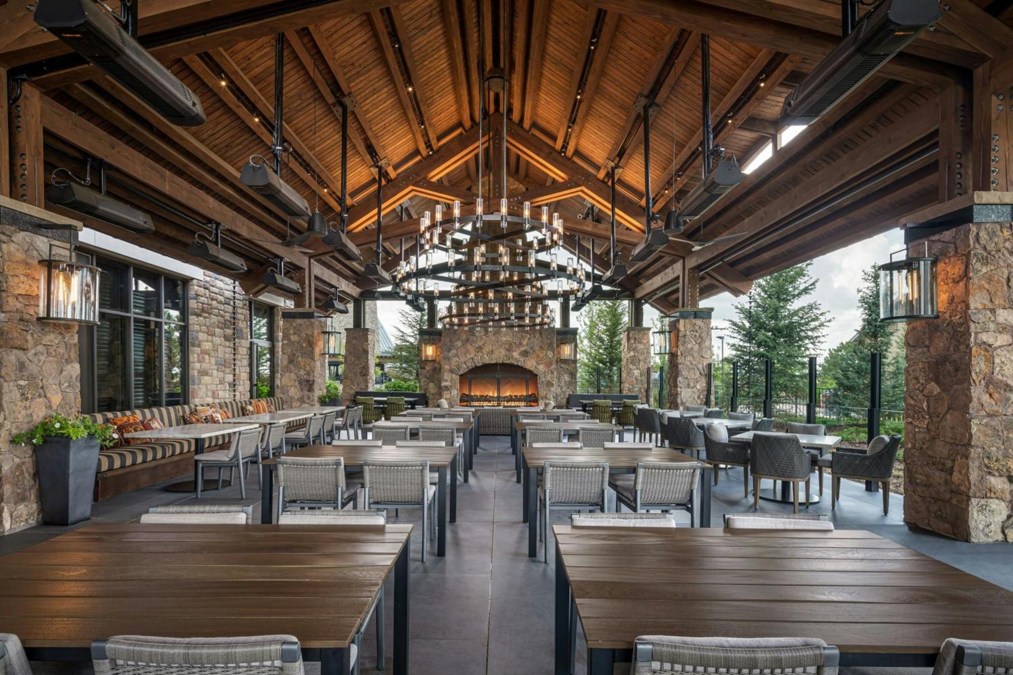 Gaylord Rockies Resort & Convention Center Aurora Exterior foto